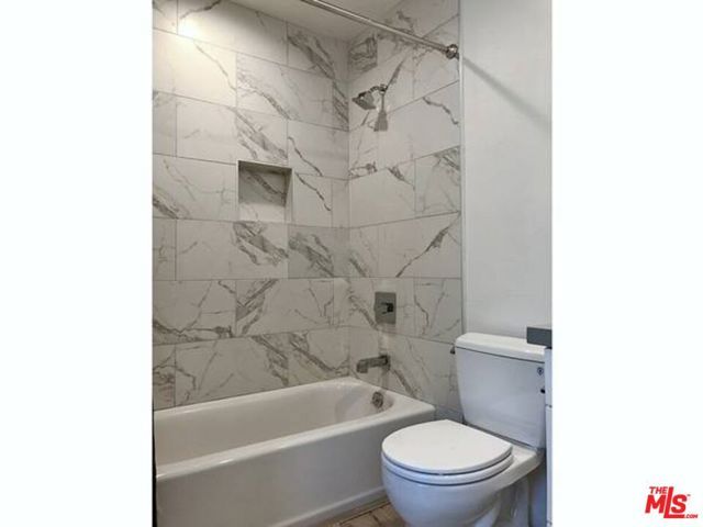 853 N HAYWORTH Avenue 201, Los Angeles, CA 90046