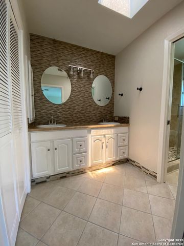 749 Windrock, Windcrest, TX 78239