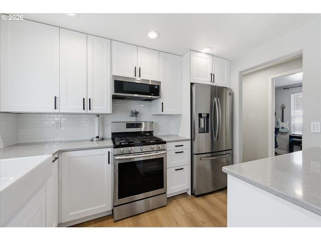 18988 Sw PIKE Ln, Beaverton, OR 97078