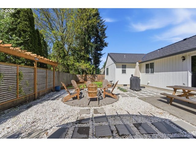 18988 Sw PIKE Ln, Beaverton, OR 97078