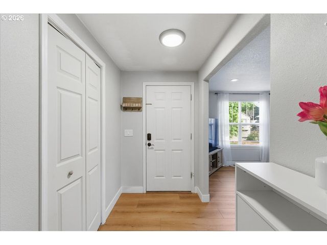 18988 Sw PIKE Ln, Beaverton, OR 97078