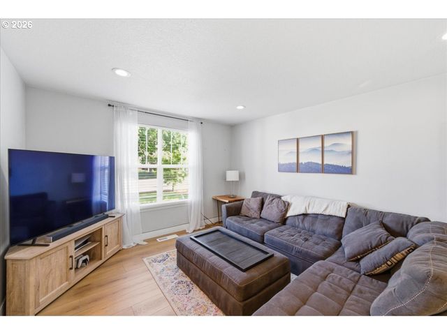 18988 Sw PIKE Ln, Beaverton, OR 97078