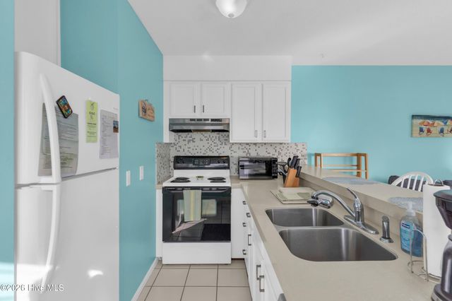 1618 Canal Drive Apt C44, Carolina Beach, NC 28428