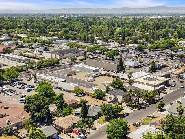 152 Drake Ave, Modesto, CA 95350