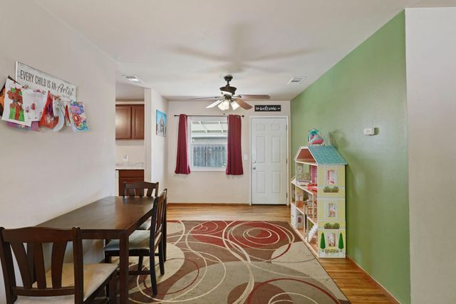 152 Drake Ave, Modesto, CA 95350