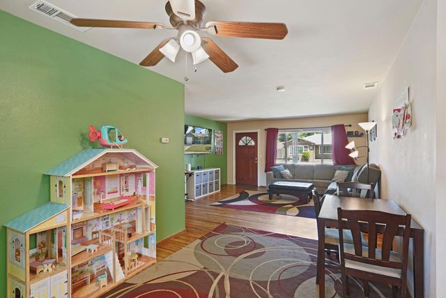 152 Drake Ave, Modesto, CA 95350