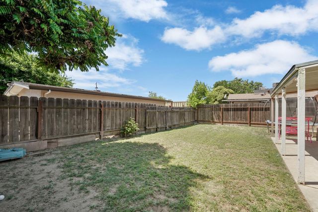 152 Drake Ave, Modesto, CA 95350