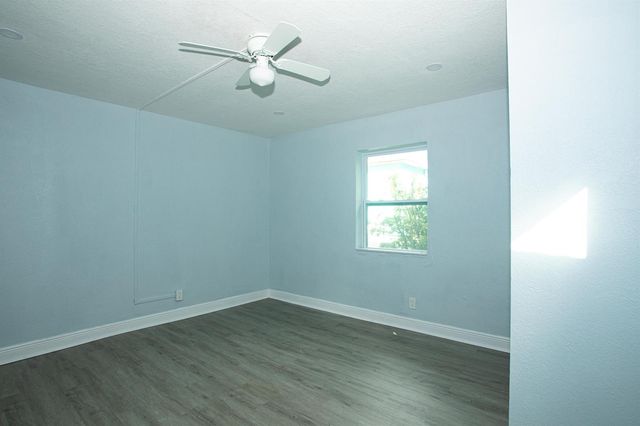 849 W 2nd Street, Riviera Beach, FL 33404