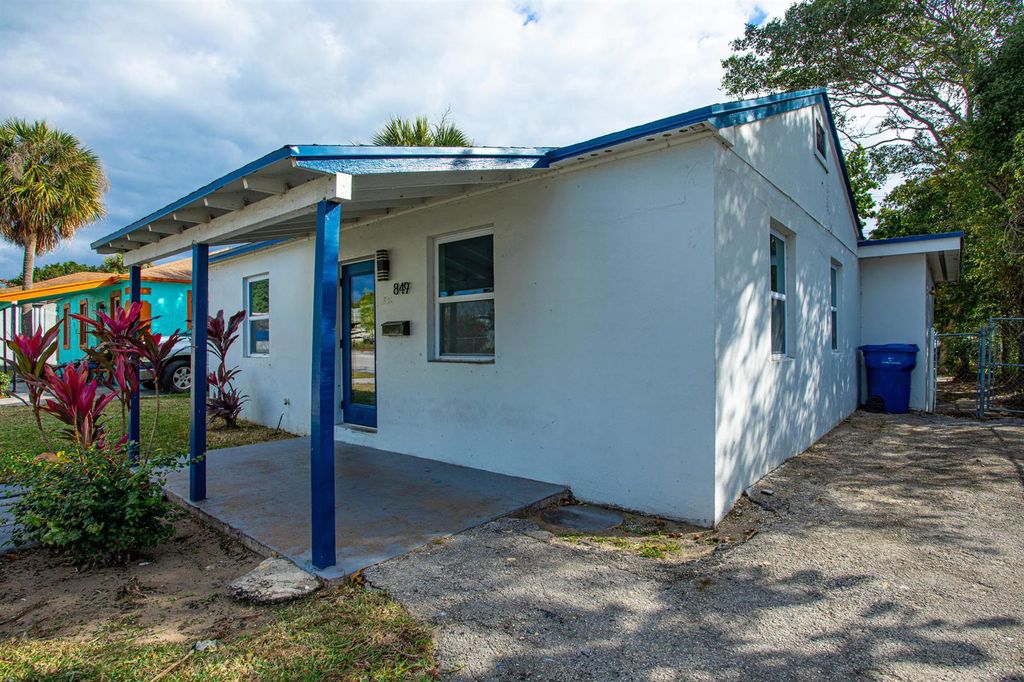 849 W 2nd Street, Riviera Beach, FL 33404