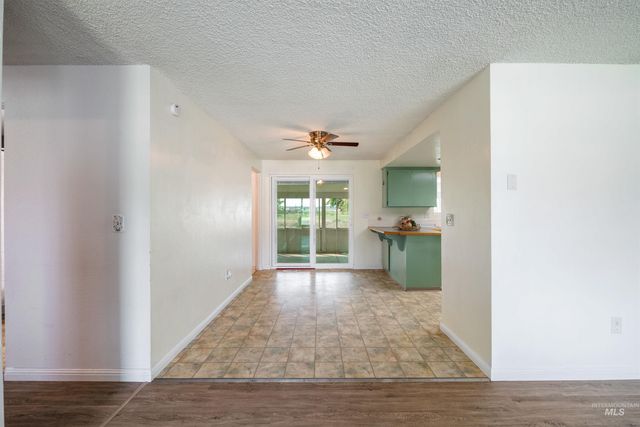 11465 Hall Dr, Nampa, ID 83651