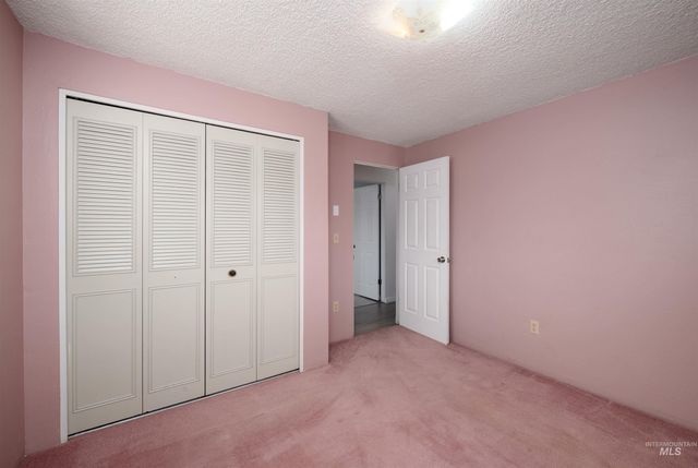 11465 Hall Dr, Nampa, ID 83651