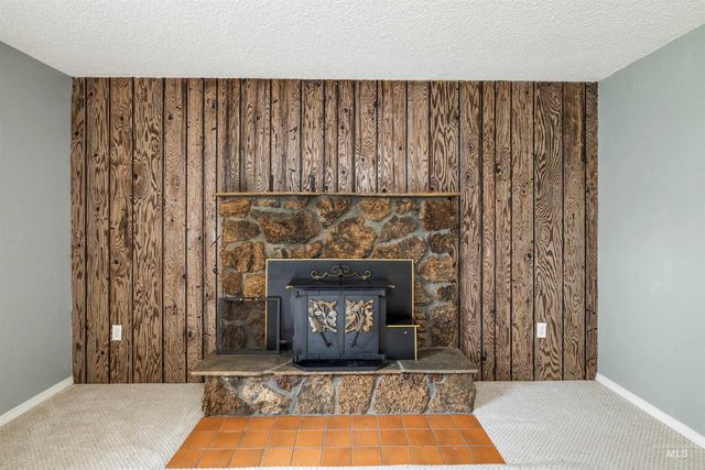 11465 Hall Dr, Nampa, ID 83651