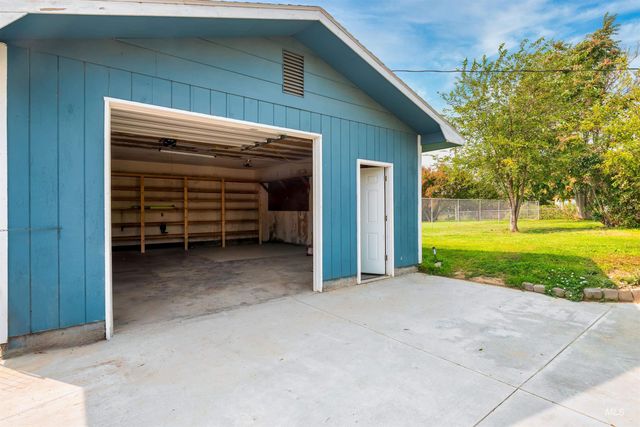 11465 Hall Dr, Nampa, ID 83651
