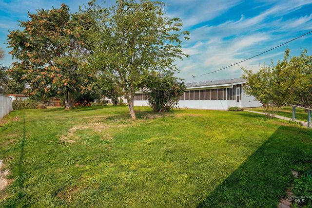 11465 Hall Dr, Nampa, ID 83651