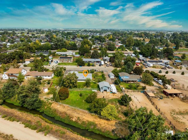 11465 Hall Dr, Nampa, ID 83651