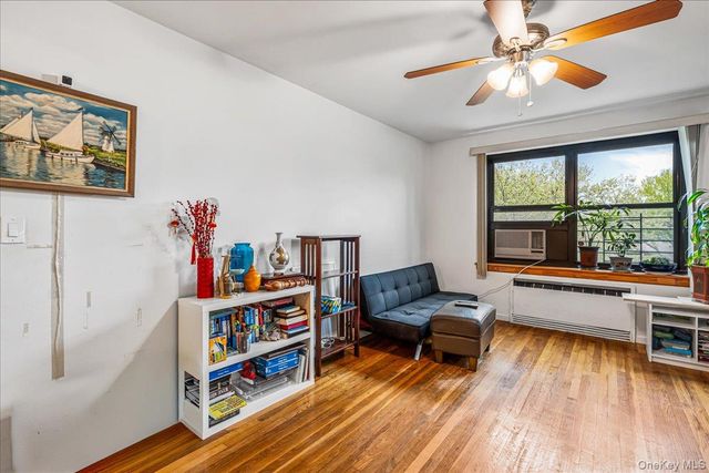211-02 73rd Avenue 4P, Bayside, NY 11364