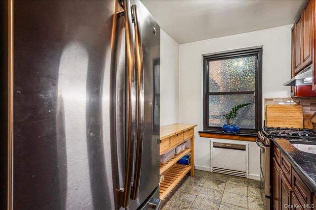 211-02 73rd Avenue 4P, Bayside, NY 11364