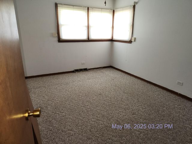 8767 Jefferson Avenue, Munster, IN 46321