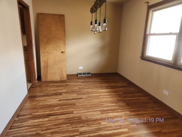 8767 Jefferson Avenue, Munster, IN 46321