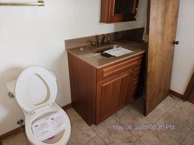 8767 Jefferson Avenue, Munster, IN 46321