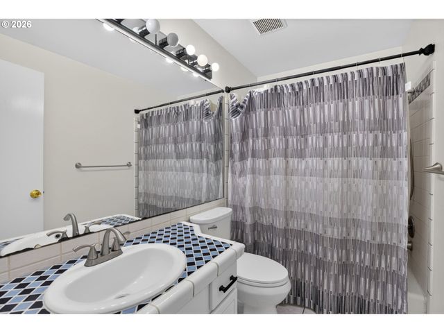 14002 Ne 7TH Cir, Vancouver, WA 98684