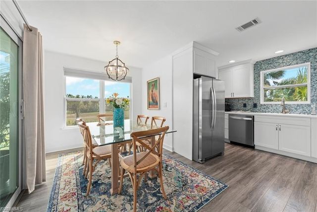 6093 Henderson RD, Sanibel, FL 33957