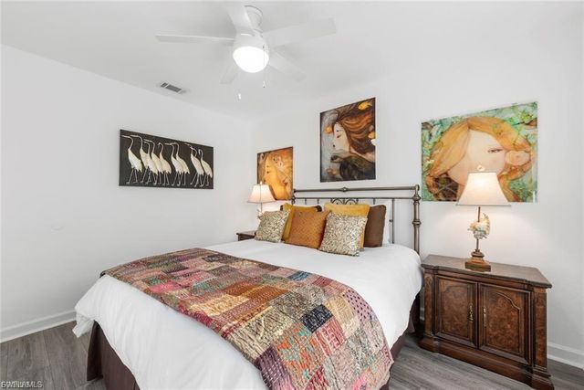 6093 Henderson RD, Sanibel, FL 33957