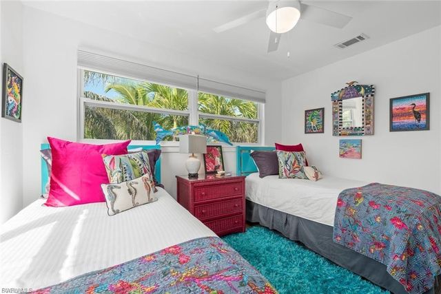 6093 Henderson RD, Sanibel, FL 33957