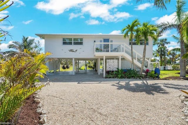 6093 Henderson RD, Sanibel, FL 33957