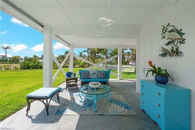 6093 Henderson RD, Sanibel, FL 33957