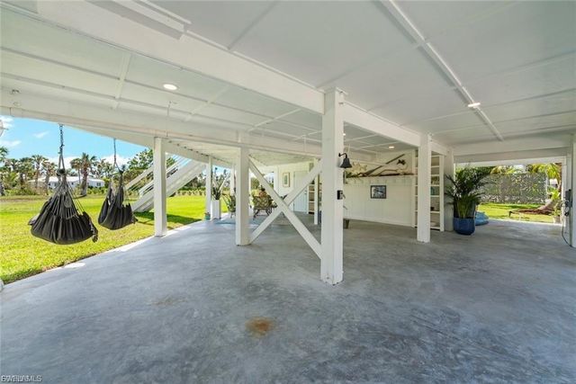6093 Henderson RD, Sanibel, FL 33957