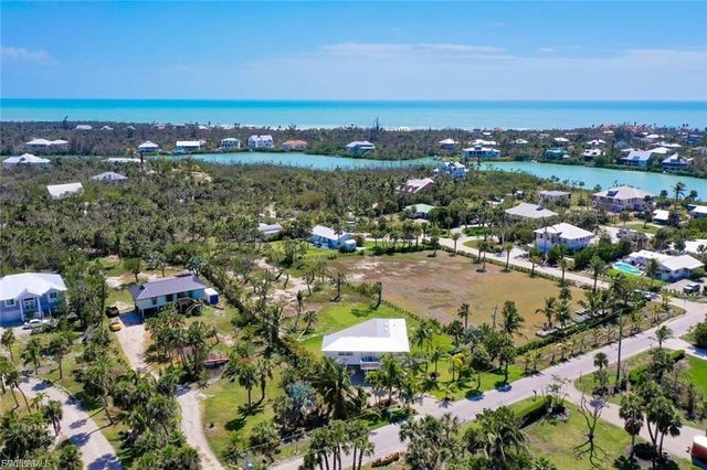 6093 Henderson RD, Sanibel, FL 33957