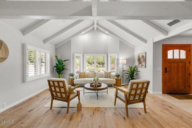 2735 Los Pinos Circle, Camarillo, CA 93012