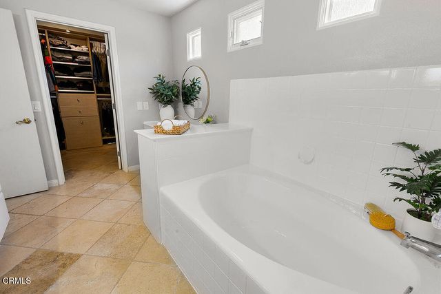 2735 Los Pinos Circle, Camarillo, CA 93012