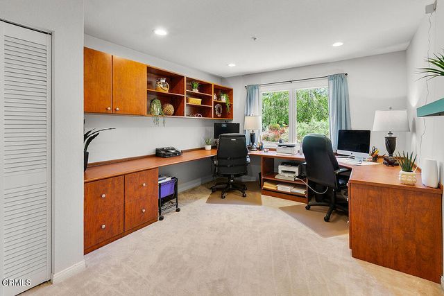 2735 Los Pinos Circle, Camarillo, CA 93012