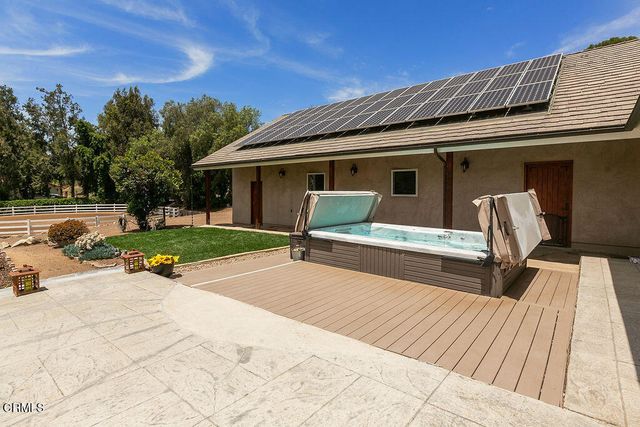 2735 Los Pinos Circle, Camarillo, CA 93012