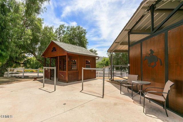 2735 Los Pinos Circle, Camarillo, CA 93012