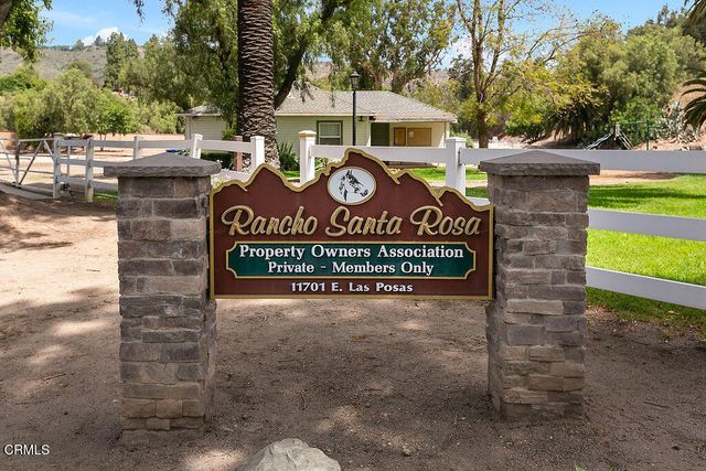 2735 Los Pinos Circle, Camarillo, CA 93012