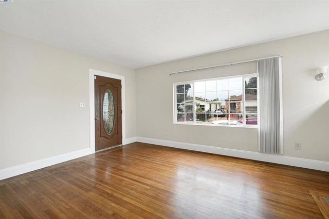 2206 66Th Ave, Oakland, CA 94605