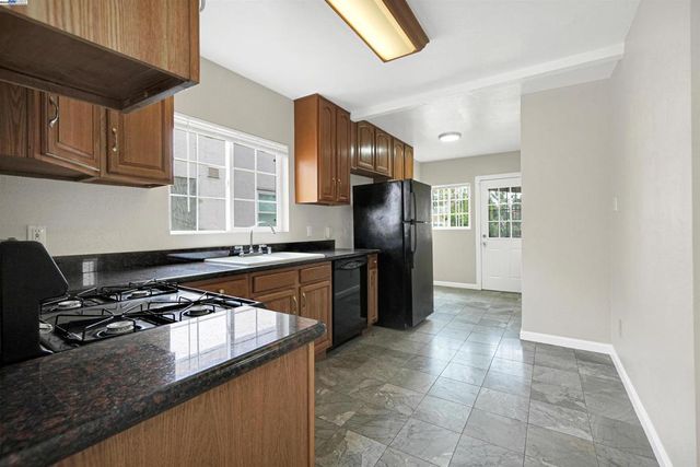 2206 66Th Ave, Oakland, CA 94605