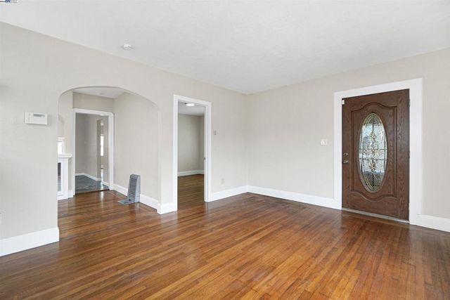 2206 66Th Ave, Oakland, CA 94605