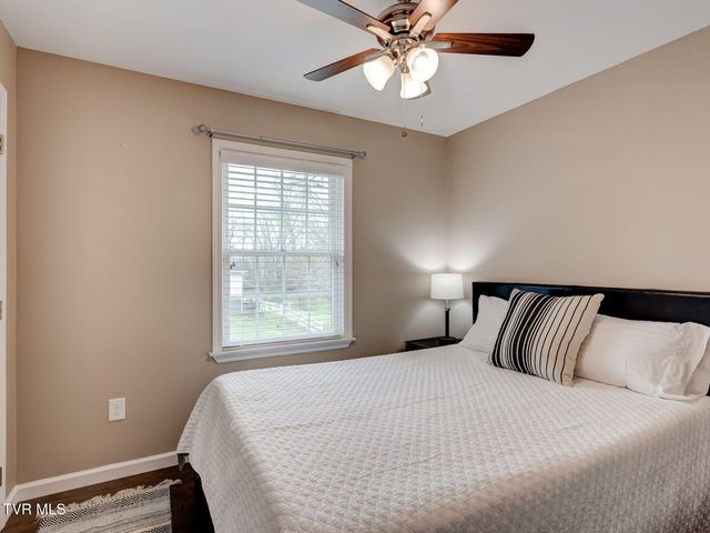 3001 Mayfield Drive, Johnson City, TN 37604