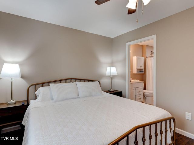 3001 Mayfield Drive, Johnson City, TN 37604