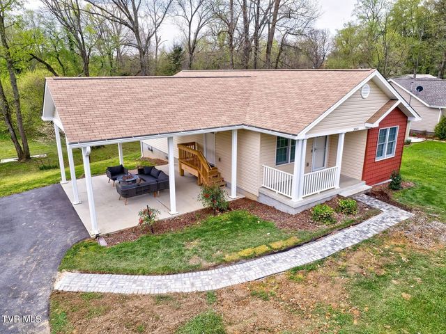 3001 Mayfield Drive, Johnson City, TN 37604