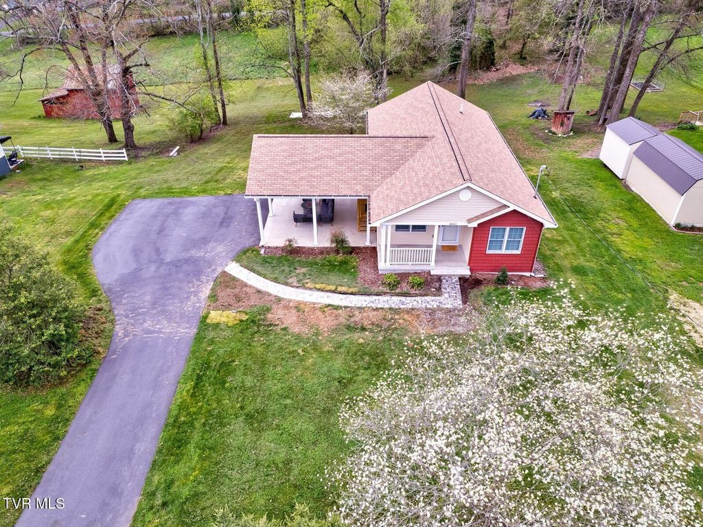 3001 Mayfield Drive, Johnson City, TN 37604