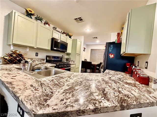 6685 Burbage Avenue, Las Vegas, NV 89139