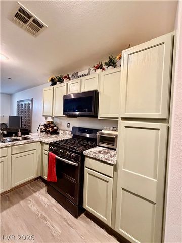 6685 Burbage Avenue, Las Vegas, NV 89139