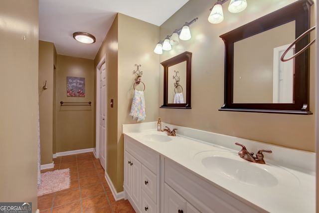 310 Rock Hill Drive, Fayetteville, GA 30215