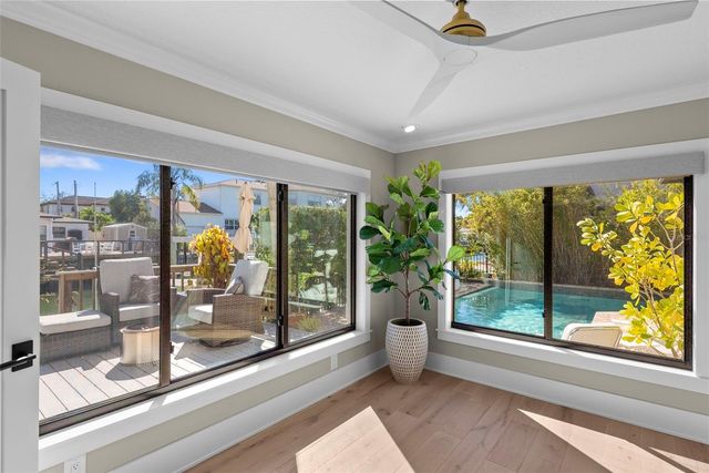 4926 W MELROSE AVENUE N, Tampa, FL 33629