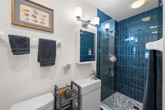 4926 W MELROSE AVENUE N, Tampa, FL 33629